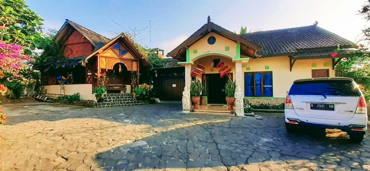 Villa Sumbing Indah Magelang Exterior photo