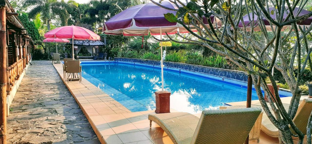 Villa Sumbing Indah Magelang Exterior photo