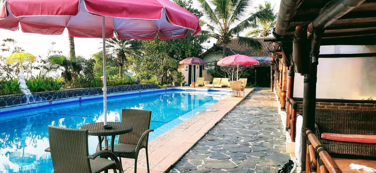 Villa Sumbing Indah Magelang Exterior photo